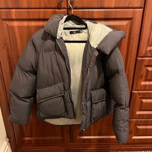 Grey puffer jacket size US 4